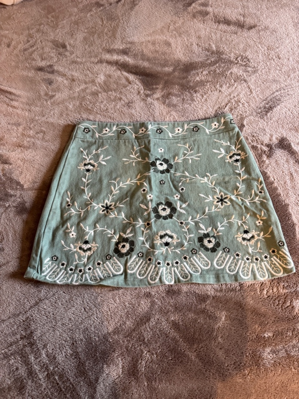Francesca's Collections Sage Green Floral Embroidered Mini Skirt